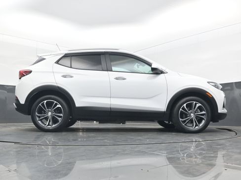 Used 2023 Buick Encore GX Select image 27