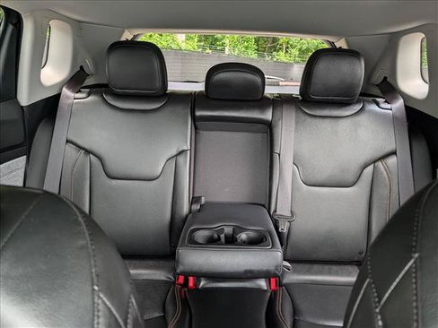 Used 2022 Jeep Compass Latitude AWD/4WD image 18