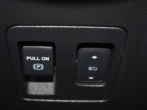 Used 2018 Ford F150 XLT w/ Equipment Group 302A Luxury image 17