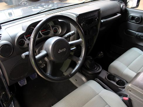 Used 2007 Jeep Wrangler Sahara w/ PWR Convenience Group image 34