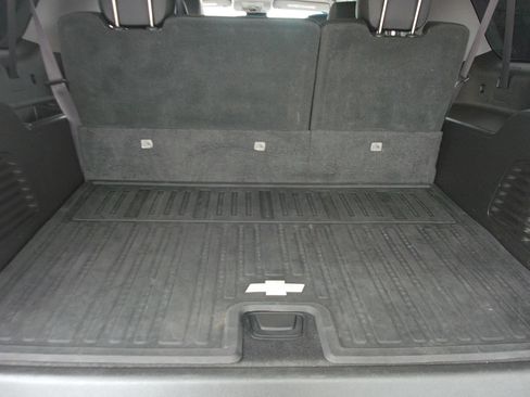 Used 2016 Chevrolet Suburban LT w/ Luxury Package RWD image 33