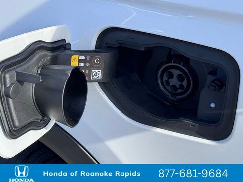 Used 2024 Jeep Grand Cherokee Limited 4xe image 39