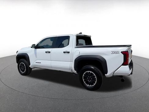 Used 2025 Toyota Tacoma TRD Off-Road image 10