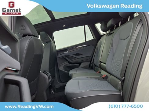 New 2026 Volkswagen Tiguan SE R-Line image 13