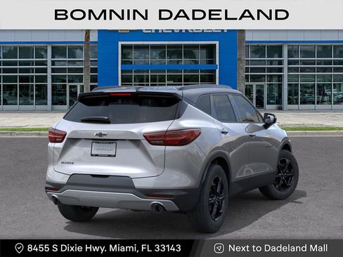 New 2025 Chevrolet Blazer LT w/ Midnight/Sport Edition image 4