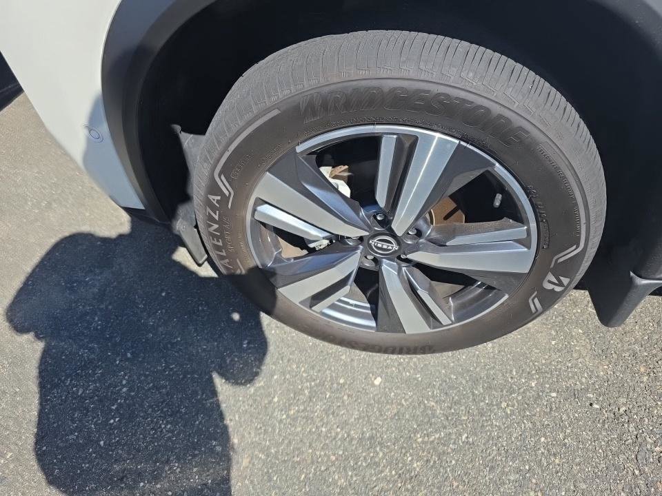 Certified 2023 Nissan Rogue SL w/ SL Premium Package AWD/4WD image 10