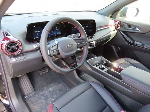 New 2026 Chevrolet Equinox RS w/ Convenience Package III AWD/4WD image 21