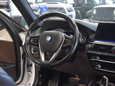 Used 2018 BMW 540i image 44