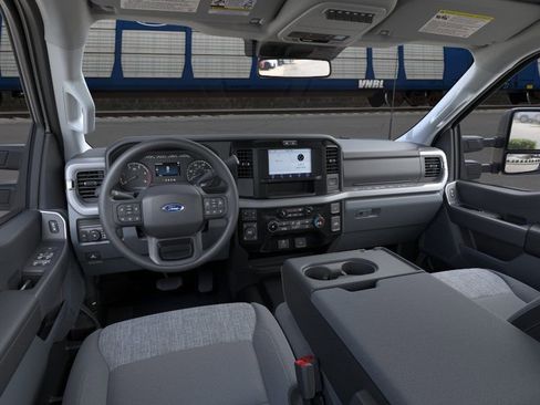 New 2026 Ford F250 XLT AWD/4WD image 9