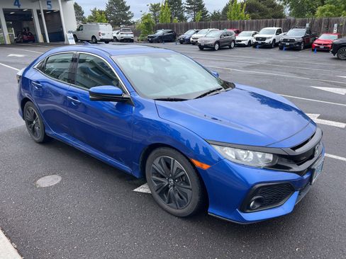 Used 2017 Honda Civic EX image 3