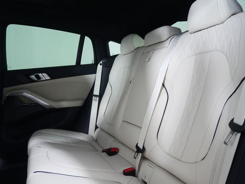 Used 2026 BMW X6 xDrive40i image 17
