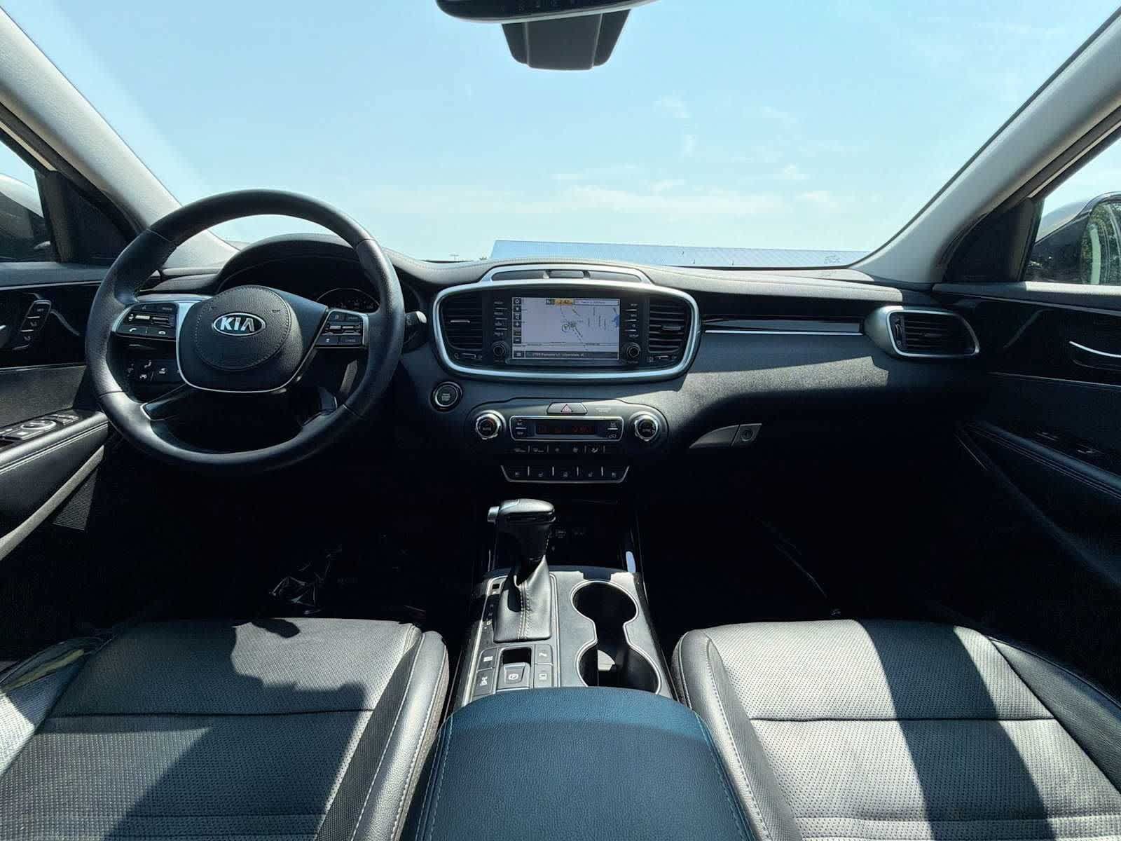 Used 2019 Kia Sorento SX w/ SX Touring Package AWD/4WD image 12