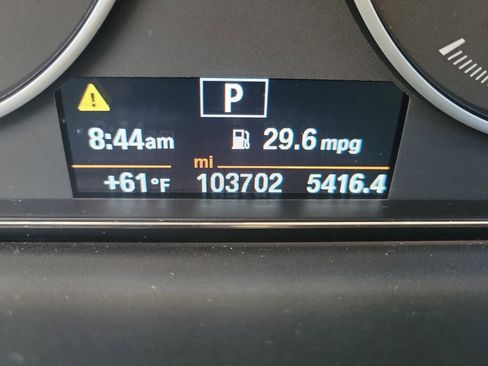 Used 2014 BMW 320i Sedan image 26