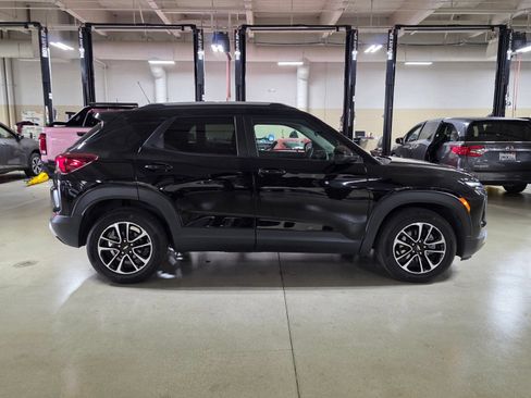 Used 2024 Chevrolet TrailBlazer LT FWD image 8