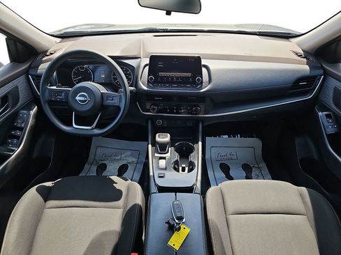 Used 2023 Nissan Rogue S image 12