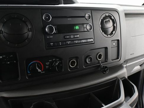 Used 2012 Ford E-150 and Econoline 150 w/ Premium Van Group image 22