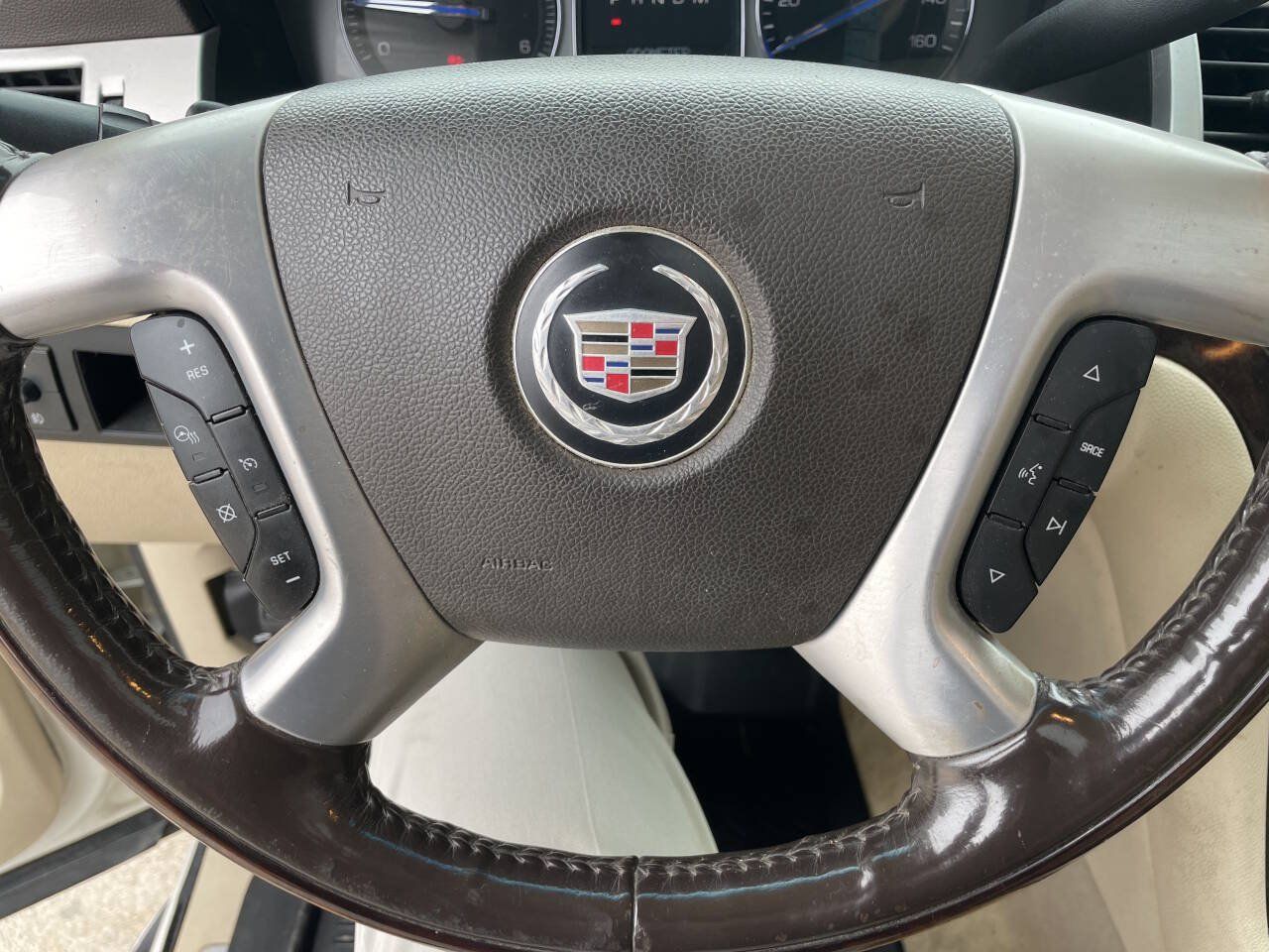 Used 2007 Cadillac Escalade EXT w/ Information Package AWD/4WD image 23