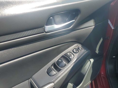 Used 2025 Nissan Altima 2.5 SV FWD image 23