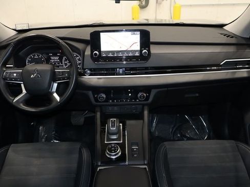 Used 2022 Mitsubishi Outlander SE AWD/4WD image 27