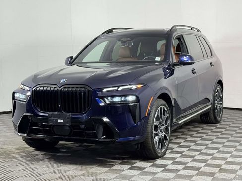 Used 2024 BMW X7 xDrive40i w/ Executive Package AWD/4WD image 7
