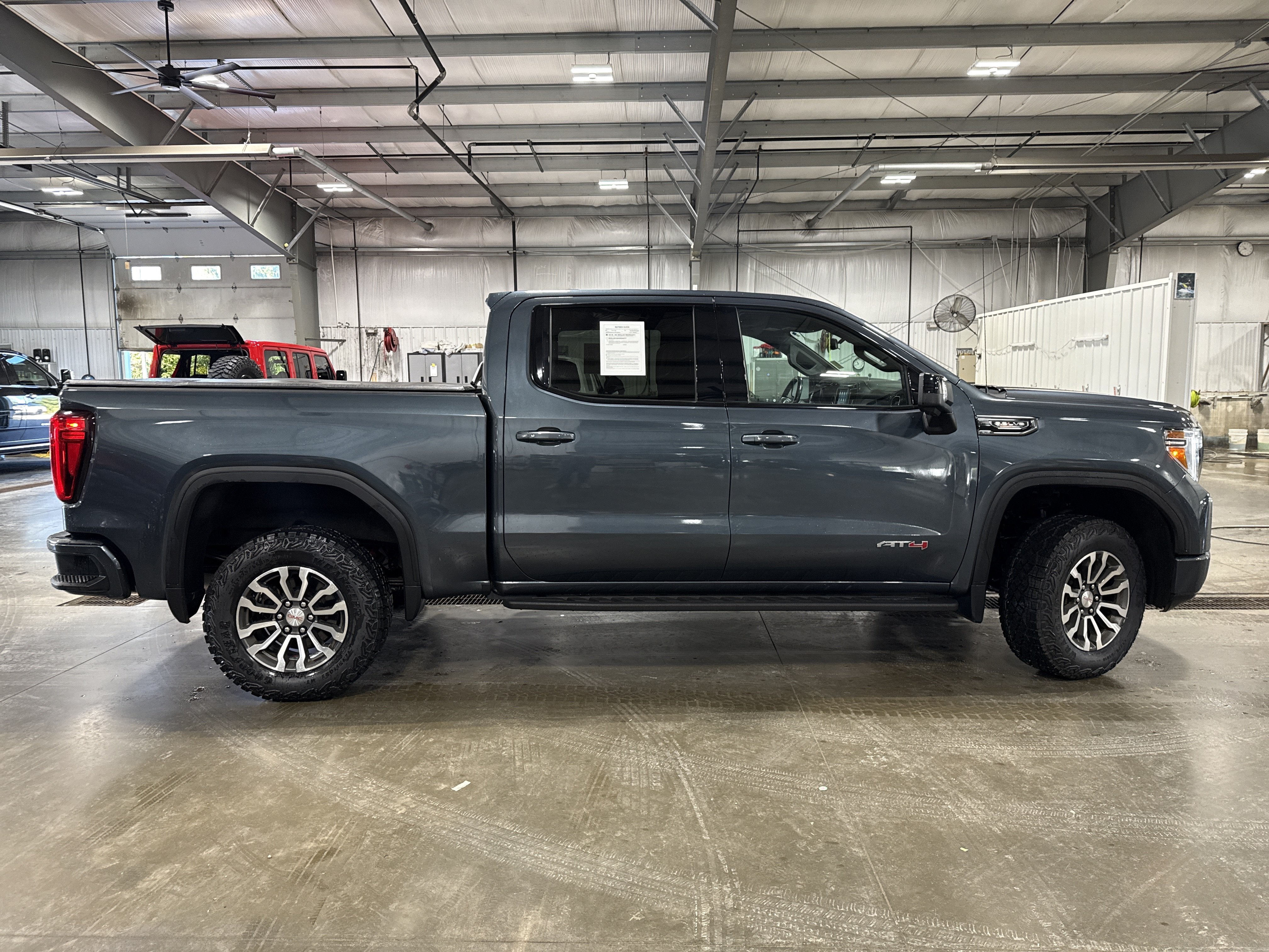 Used 2021 GMC Sierra 1500 AT4 w/ AT4 Premium Package AWD/4WD image 2