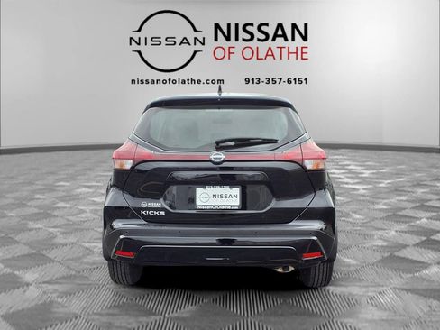 Certified 2025 Nissan Kicks Play S FWD image 23