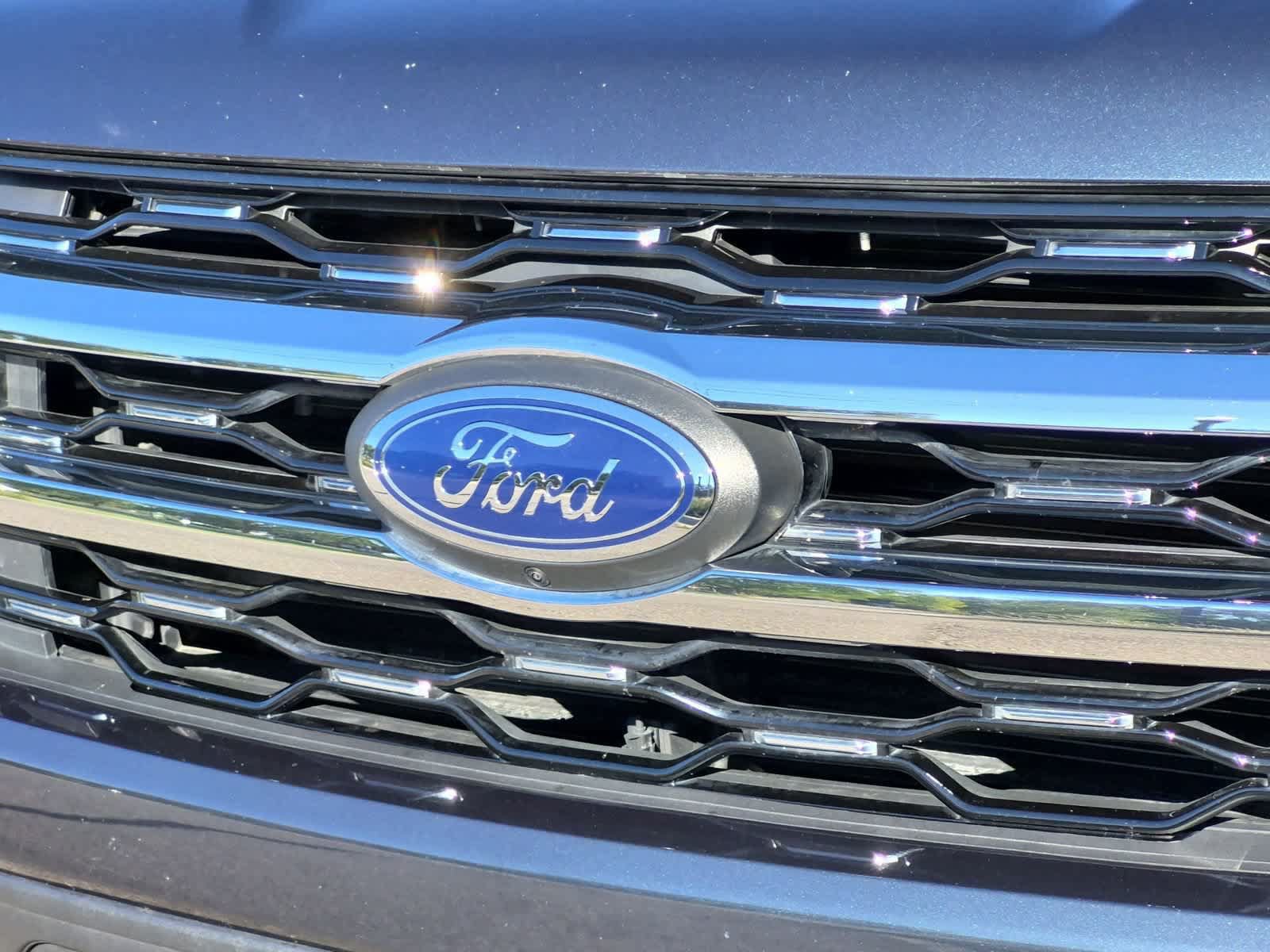 Used 2023 Ford Expedition Limited AWD/4WD image 12