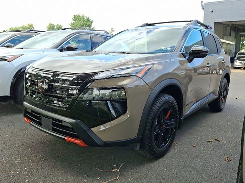 New 2026 Nissan Rogue SV w/ Rock Creek Premium Package image 3