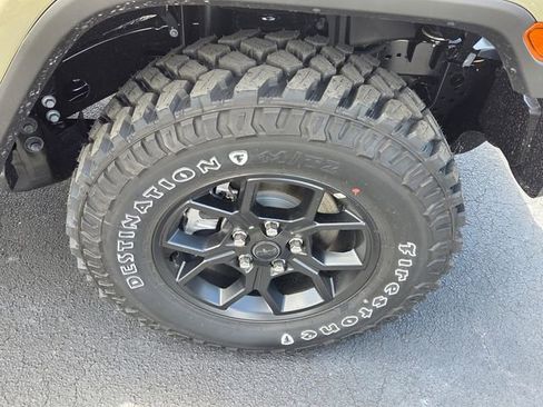 New 2026 Jeep Gladiator Willys AWD/4WD image 15