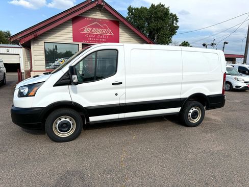Used 2019 Ford Transit 250 130 Low Roof image 5