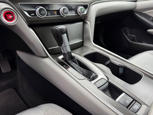 Used 2019 Honda Accord LX image 25
