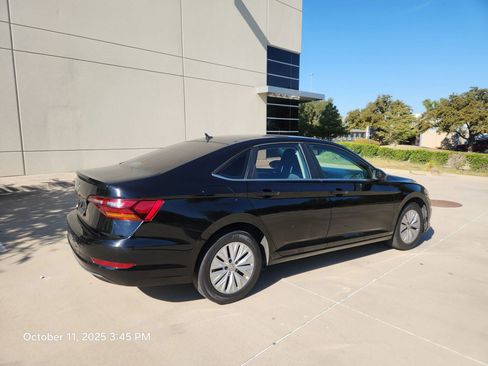 Used 2019 Volkswagen Jetta S image 39