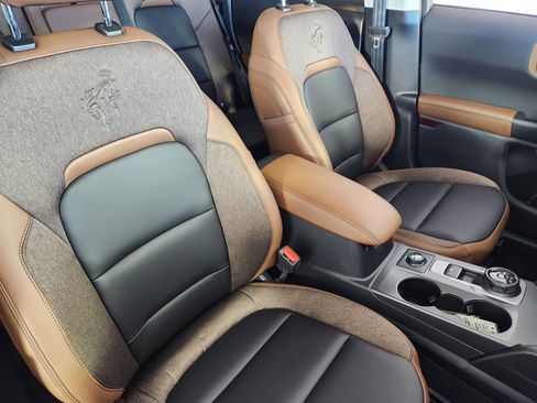 New 2026 Ford Bronco Sport Outer Banks w/ Outer Banks Tech Package+ AWD/4WD image 10