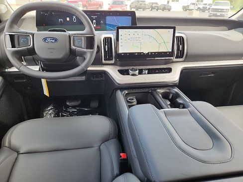 New 2026 Ford Expedition Active RWD image 14