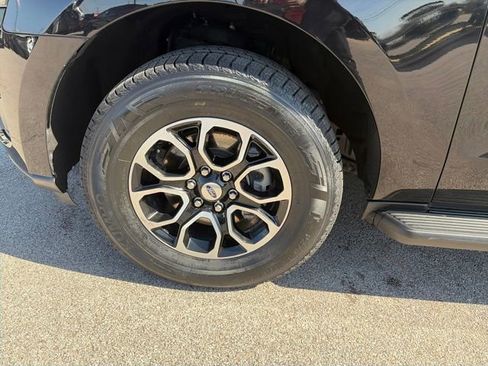 Used 2024 Ford Expedition Max XLT image 61