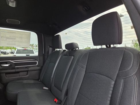New 2026 RAM 2500 Big Horn AWD/4WD image 21