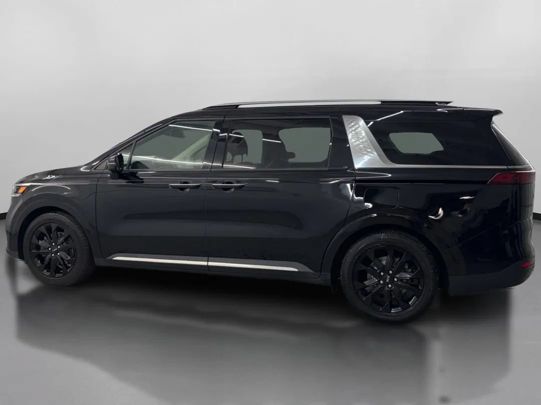 Used 2023 Kia Carnival SX Prestige FWD image 5