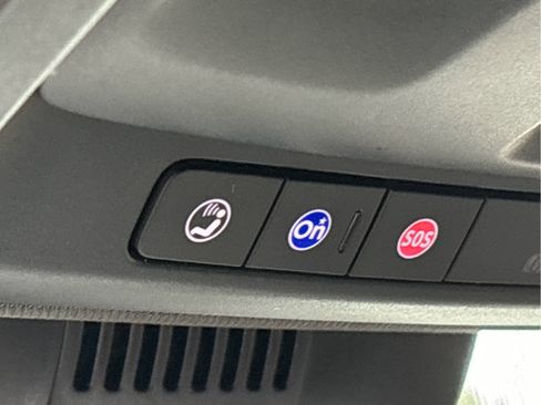 Used 2023 Chevrolet Suburban LT w/ Luxury Package image 25