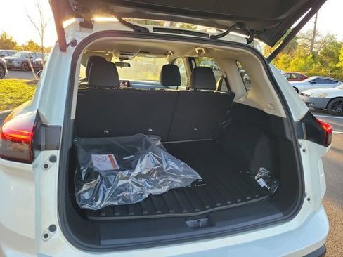 New 2026 Nissan Rogue Rock Creek image 5