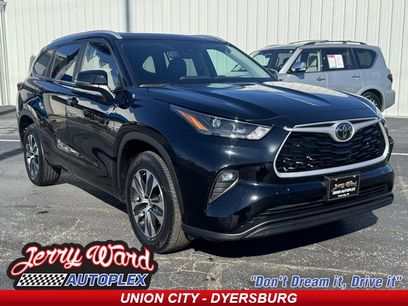 Used 2023 Toyota Highlander XLE