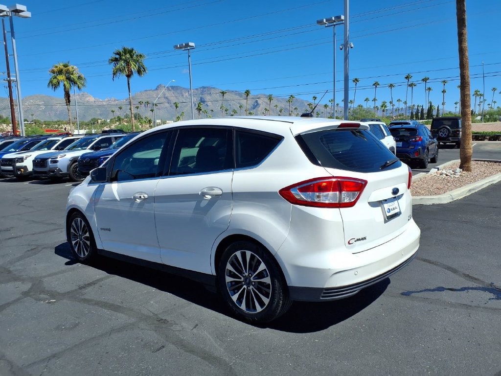 Used 2017 Ford C-MAX Titanium FWD image 12