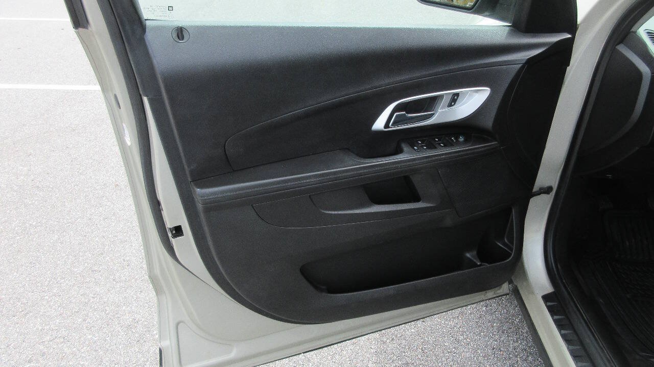 Used 2013 Chevrolet Equinox LS w/ LPO, Protection Package FWD image 12
