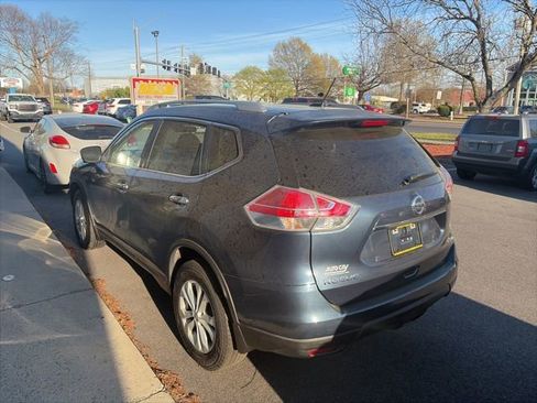 Used 2016 Nissan Rogue SV w/ SV Premium Package image 4