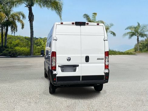 Used 2025 RAM ProMaster 3500 w/ Convenience Group FWD image 4