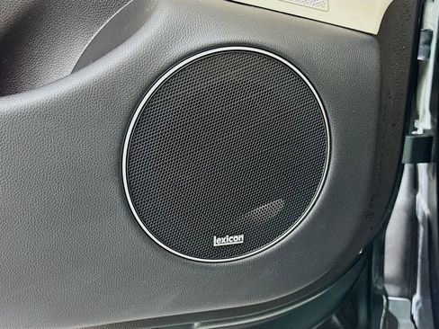 Used 2022 Genesis GV70 3.5T Sport w/ Sport Prestige Package image 19