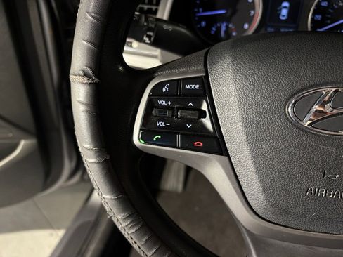 Used 2018 Hyundai Elantra SEL FWD image 7