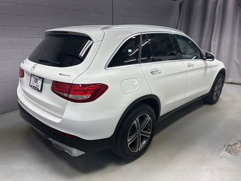 Used 2019 Mercedes-Benz GLC 300 4MATIC image 2