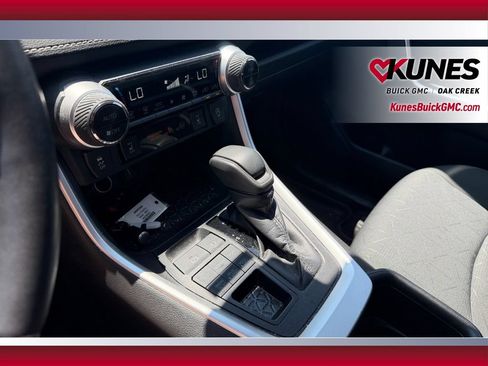 Used 2022 Toyota RAV4 XLE w/ Convenience Package AWD/4WD image 31