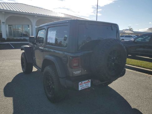 Used 2018 Jeep Wrangler Rubicon w/ Cold Weather Group image 3
