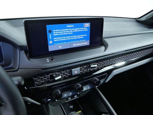 Used 2025 Honda Accord Sport image 19